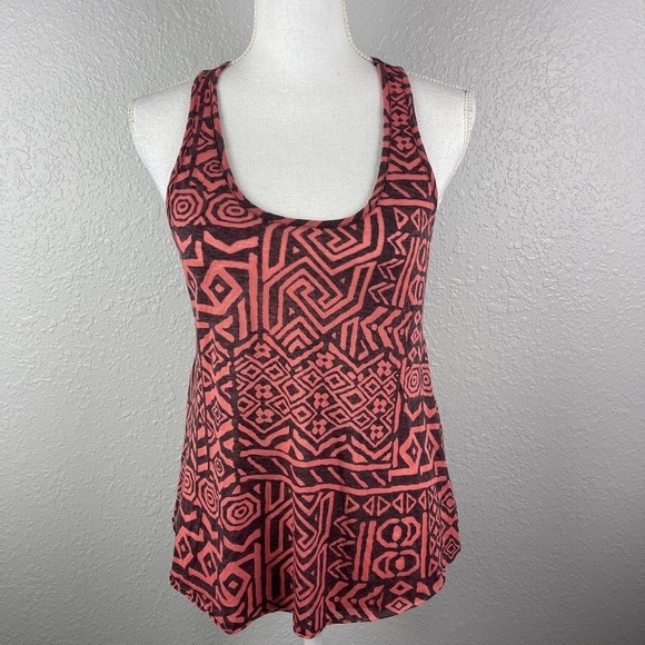 Graphic Tank top - Picture 1 of 8